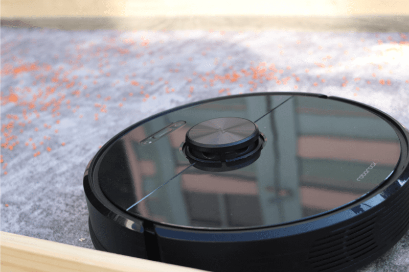 Крупный план лазерной навигационной башни Roborock S6